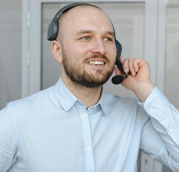 Professional Digital Hub 954487667 Solutions